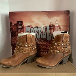 New in Box Corral Ankle Boots with removable harness. Distressed Cognac color